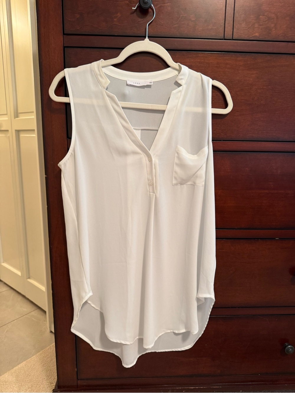 Lush Cream Sleeveless V-Neck Pocket Camisole